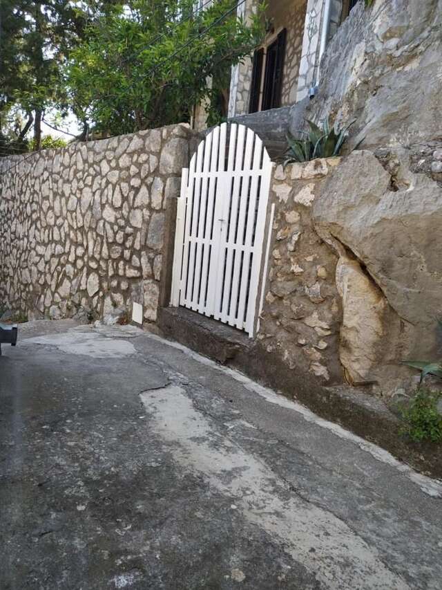 Апартаменты Rijeka Rezevici Apartment Режевичи-20